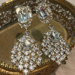 White Austrian Crystal Fancy Statement Earrings NWOTS